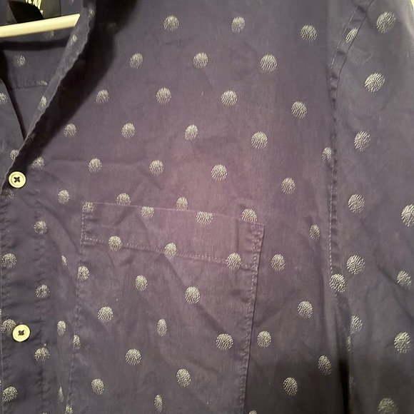 H&M regular fit button down shirt XL - Picture 2 of 4